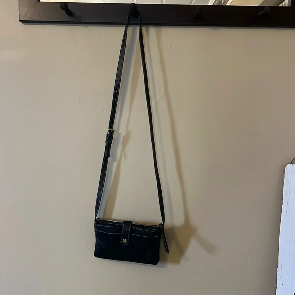 Lucky brand black leather Crossbody. Small purse. Excellent condition.